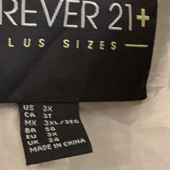 Forever 21 Green & White Floral Embroidered Satin Bomber 3x - Picture 3 of 4